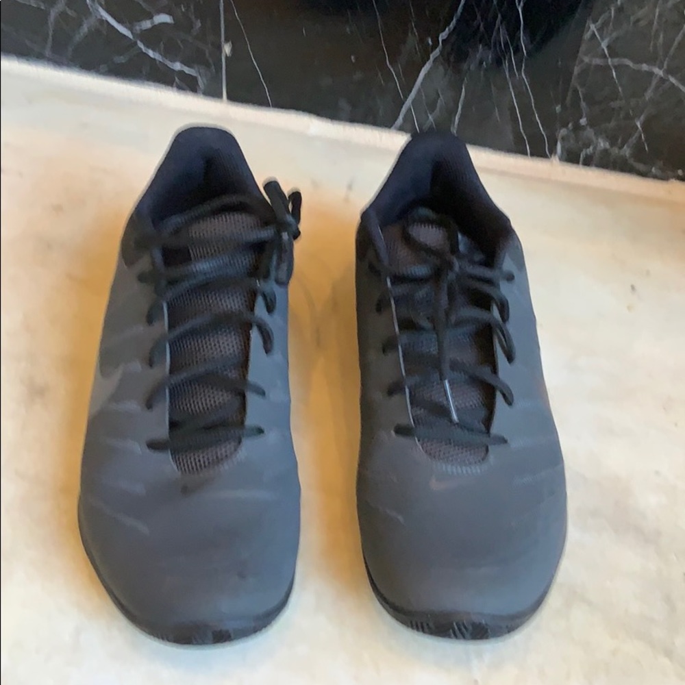 Nike air black sneakers. Always flexible
